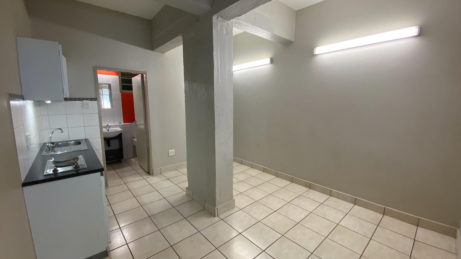 0.5 Bedroom Apartment To Let in New Doornfontein